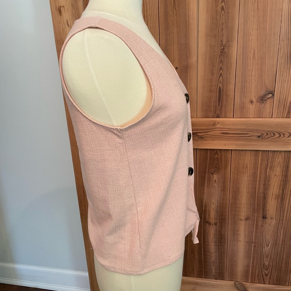Button Down Tank - Picture 2 of 5